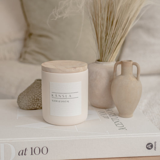 Suede & Santal Candle